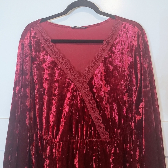 Bloomchic Velvet Velour Tunic Top With Stretch Burgundy Red Sz 18-20 - Picture 7 of 16